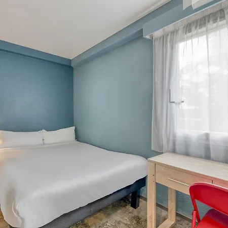 Bordeaux Cadera Aeroport Hotel 3*
