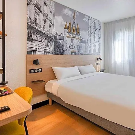 Bordeaux Cadera Aeroport Ξενοδοχείο 3*