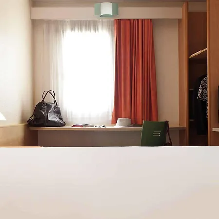 Bordeaux Cadera Aeroport Otel