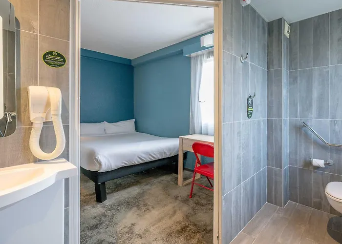 호텔 Bordeaux Cadera Aeroport 3*